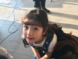 9岁女孩沉迷抖音,9岁女孩沉迷抖音正常吗