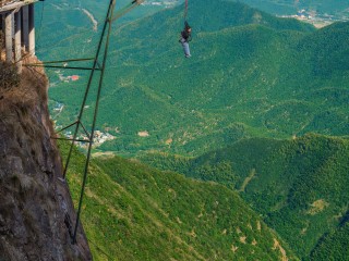抖音上攀爬悬崖的游戏,抖音那个爬悬崖的游戏