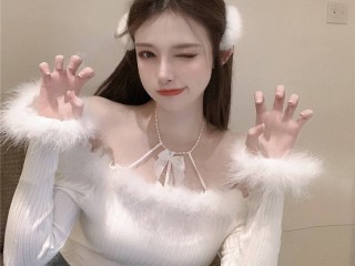 关于雅安地震主播直播时桌椅突然摇晃的信息