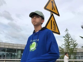 小蓝视频在线播放观看,高一体育生飞机抖音