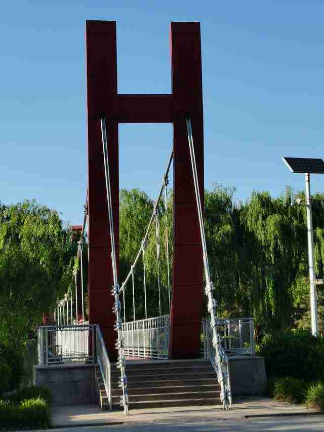 网红桥作文300字(网红桥怎么写作文100到200多字) 网红桥作文300字(网红桥怎么写作文100到200多字)