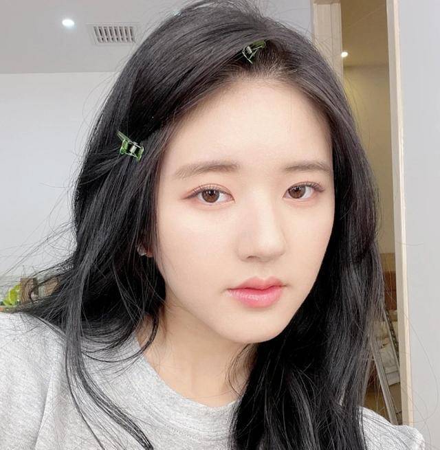 网红郭老师向赵露思道歉的视频,网红郭老师向赵露思道歉