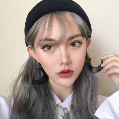 网红图片霸气冷酷(网红图片女生头像霸气性感)
