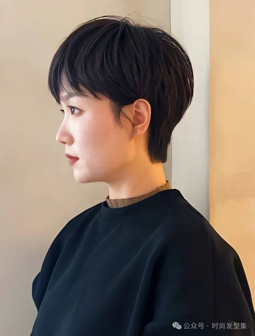 2025最火短发减龄发型图片女,2025最火短发减龄发型