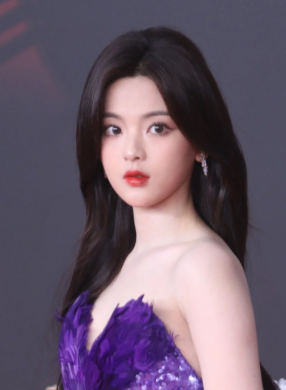 杨超越自带套AI造梦的简单介绍