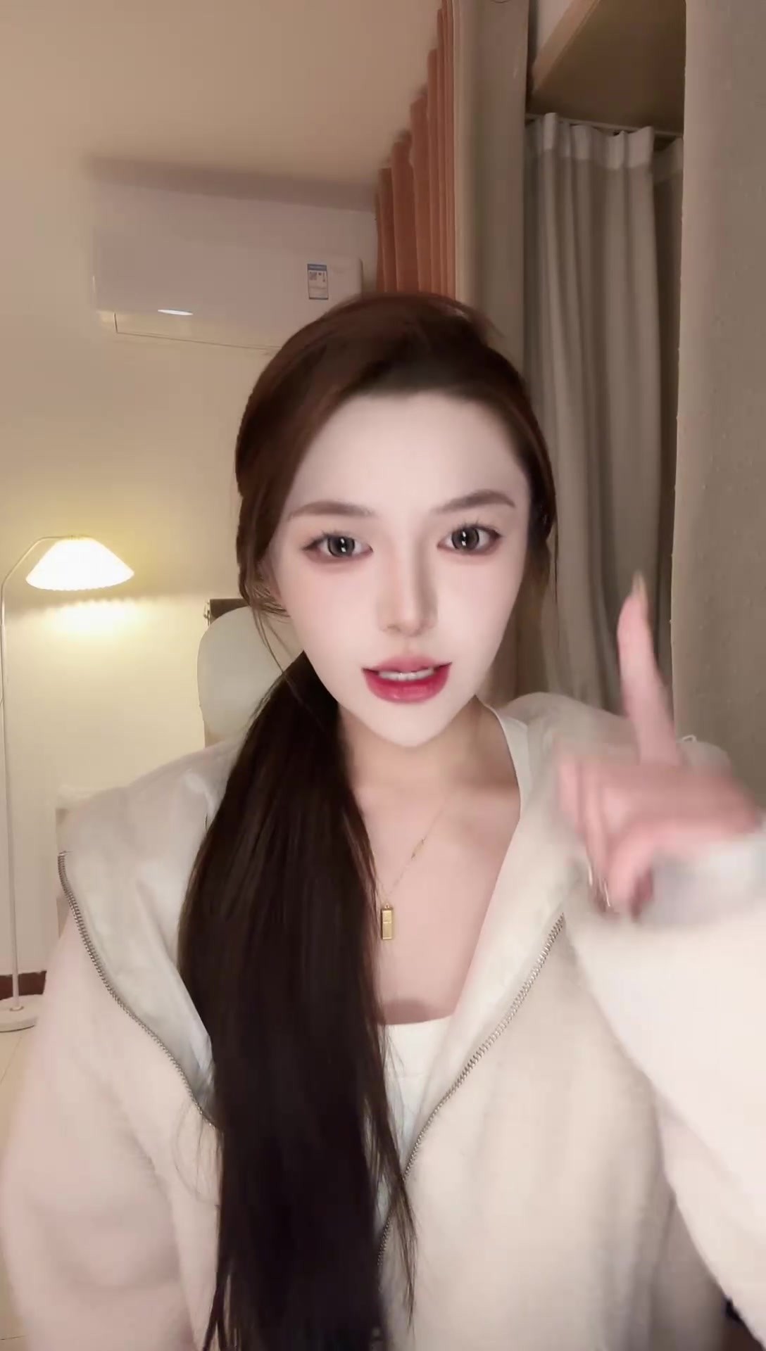 抖音晨曦姐姐ex小视频,抖音晨曦姐姐小视频51秒在线