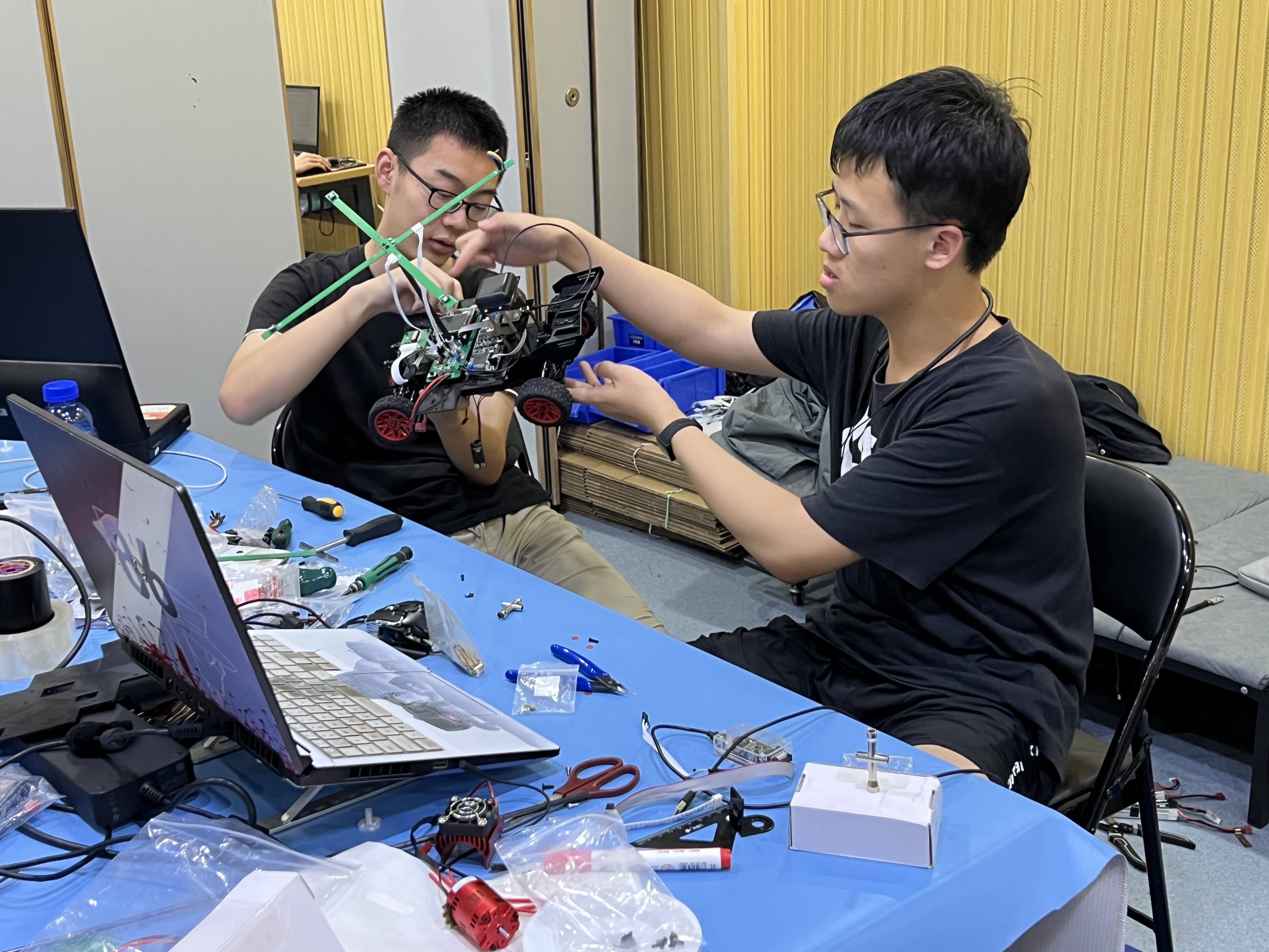 人工智能大数据培训(大数据+人工智能培训机构)