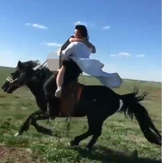 抖音黑森林牙粉是正品吗,抖音黑森林