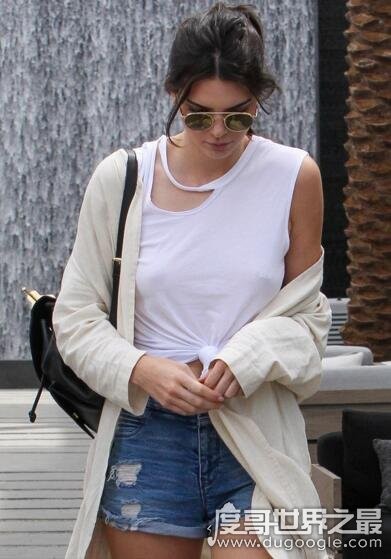 抖音真空凸点C哩C哩,抖音上的小姐姐真空