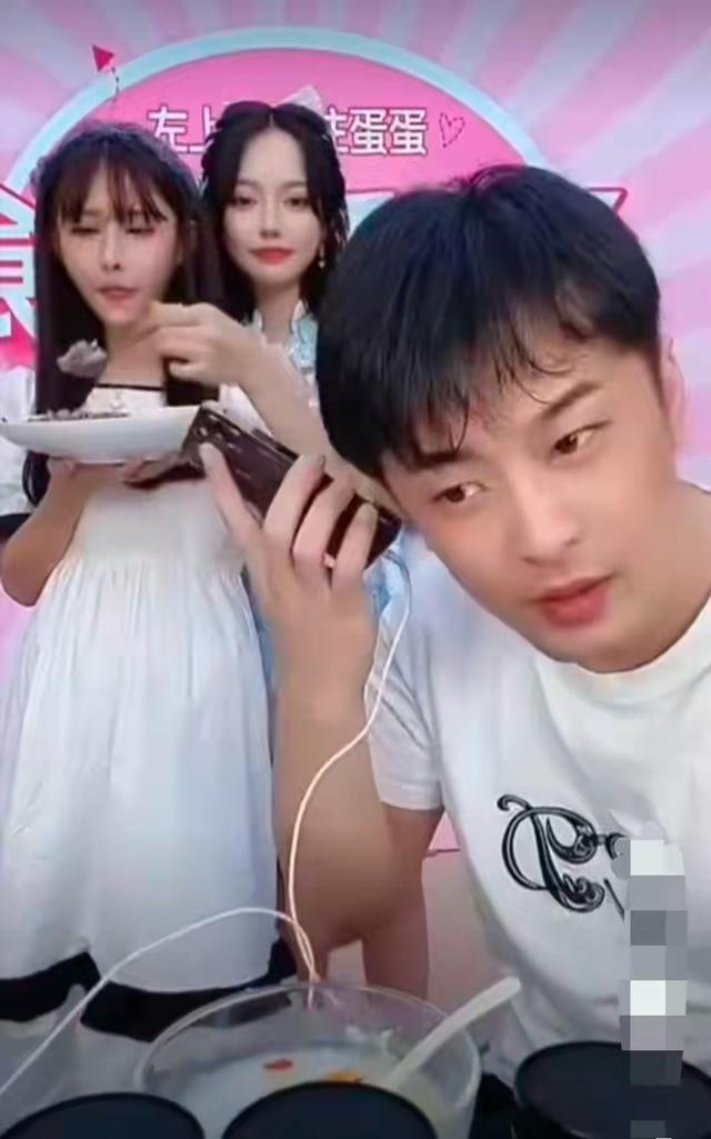 网红蛋蛋裤子,网红鸡蛋仔图片 网红蛋蛋裤子,网红鸡蛋仔图片