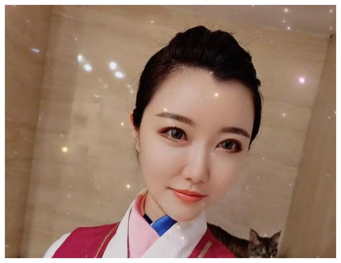 网红郑某燕散播什么了,网红郑燕图片